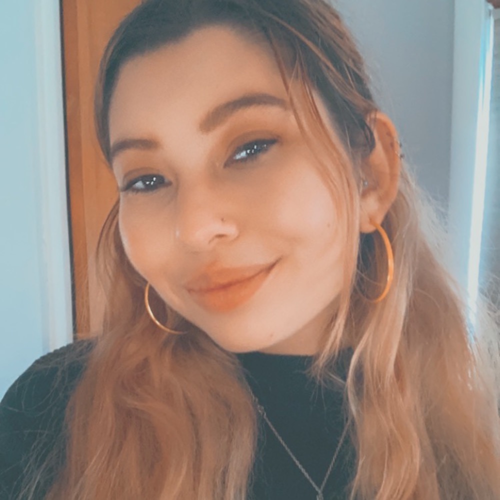 Meet your Posher, Alyssa